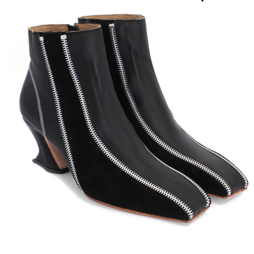 Fluevog Super Fine "Highness" zippered ankle boots, NWOB, black / silver, size 7